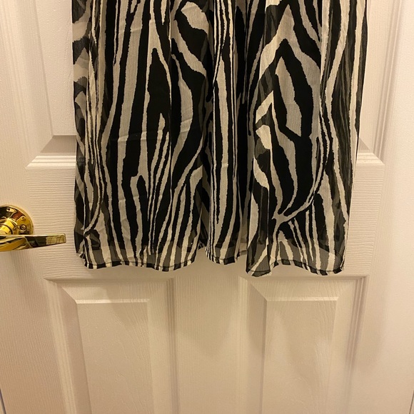 H&m zebra print chiffon mini dress - Picture 2 of 6